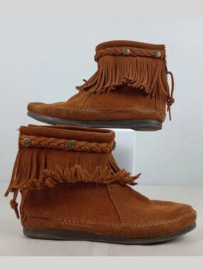Minnetonka Womens 7.5 Brown Leather Ankle Fringe Braid Back Zip Bootie Moccasins